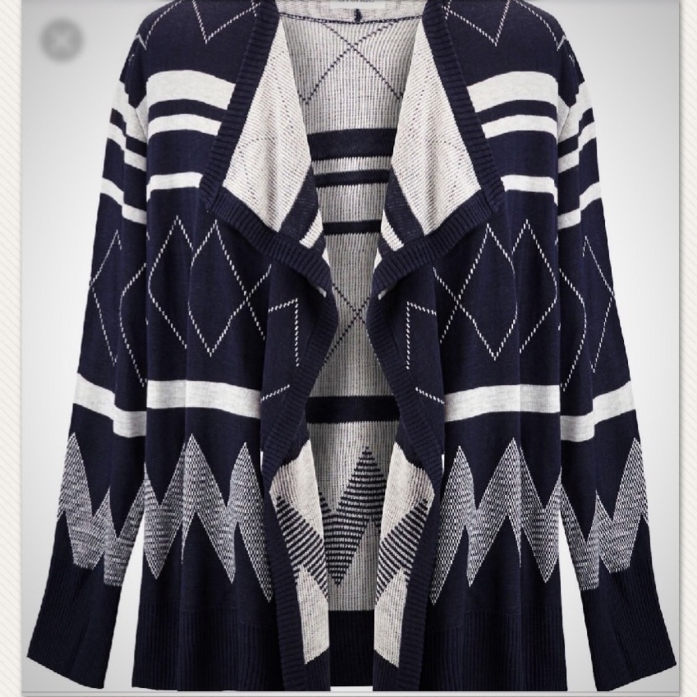 Avenue Cardigan 🖤